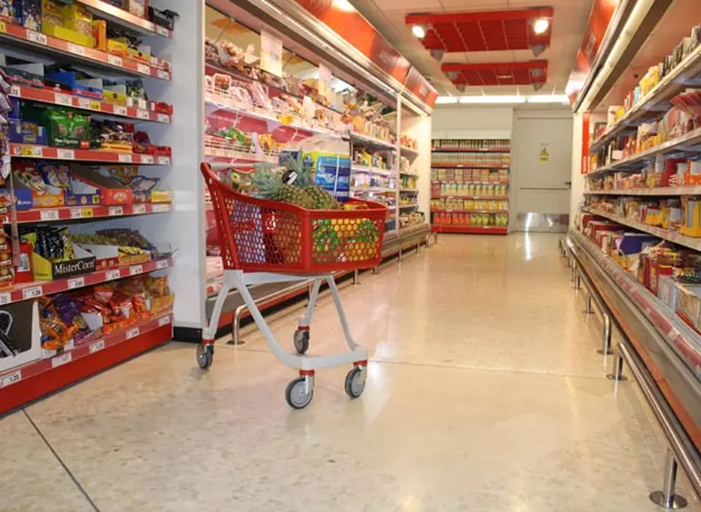 Ir de compras al supermercado es hasta 30 por ciento más barato en Brasil que en la Argentina