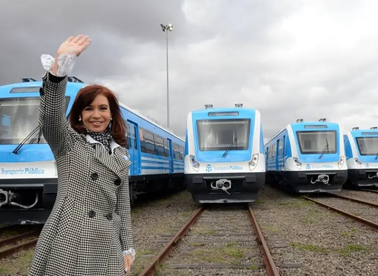 Cristina Kirchner celebró la recuperación de los trenes: "Los argentinos estamos construyendo nuevos sueños"
