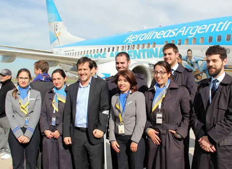 Aeronaúticos alertan sobre un plan de 2.000 despidos en Aerolí­neas Argentinas