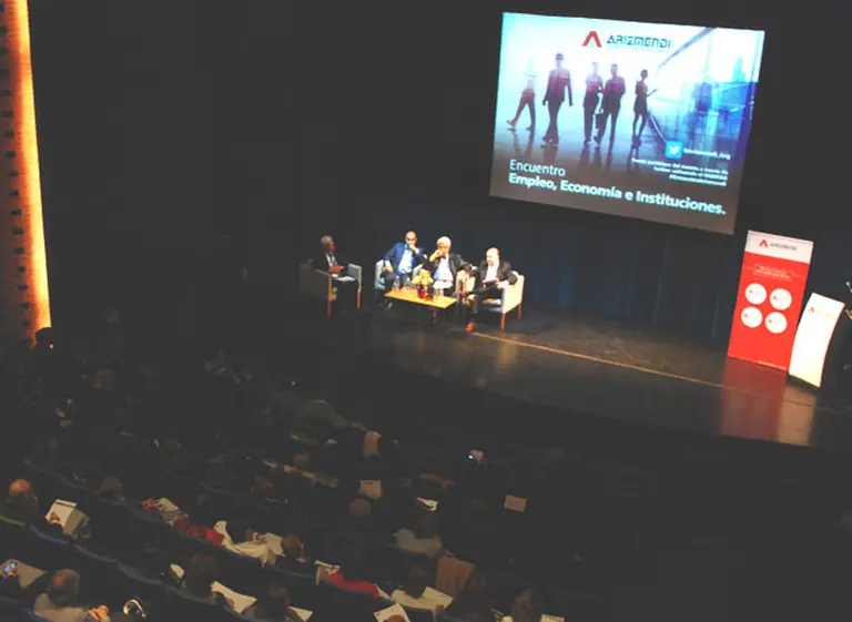 Concluyó con éxito el evento organizado por Arizmendi, "Empleo, Economí­a e Instituciones"