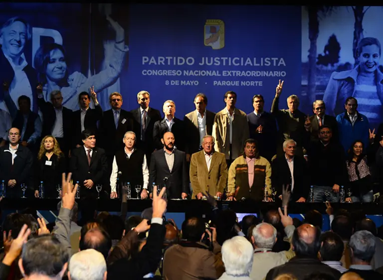 Dirigentes del PJ le dan la razón a CFK, pero nadie baja su candidatura