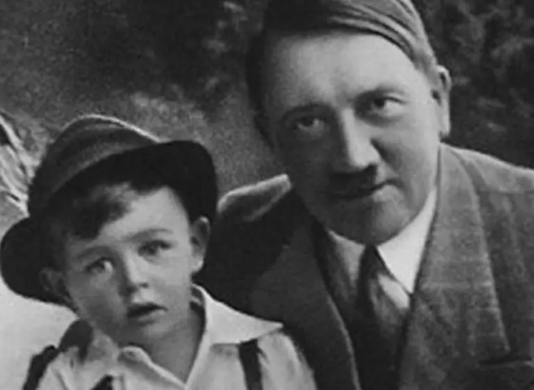 El niño usado por la propaganda nazi habló por primera vez