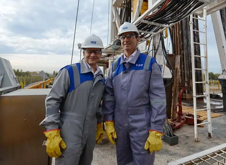 YPF se lanza a mejorar la exploración del mar antes de que termine el gobierno