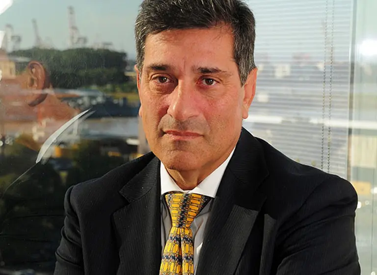 Alberto Schuster: "Una devaluación brusca es efí­mera"