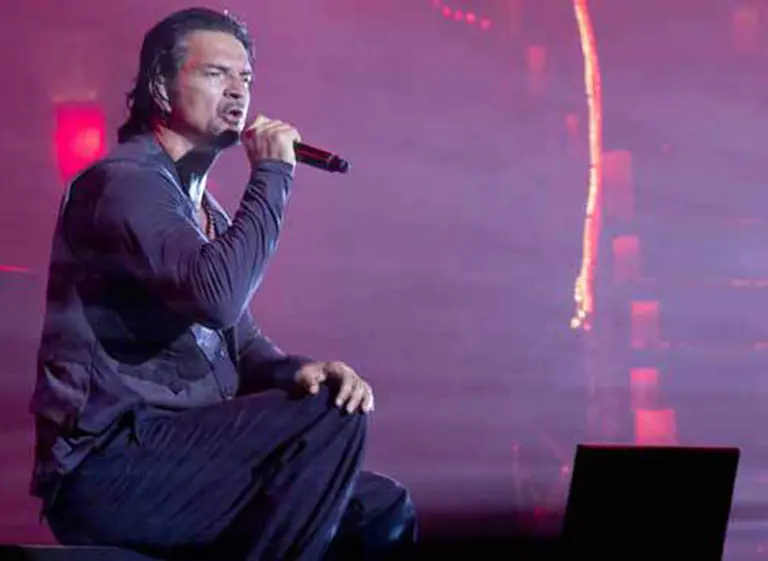 Anuncian la muerte de Arjona para robar datos personales en Facebook