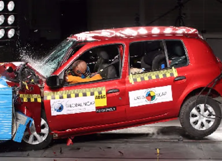 Latin NCAP retira las tres estrellas de seguridad al Renault Clio
