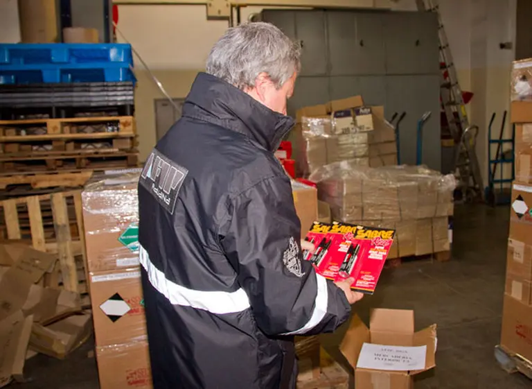 La AFIP impidió el ingreso ilegal al paí­s de 22.032 aerosoles de gas pimienta