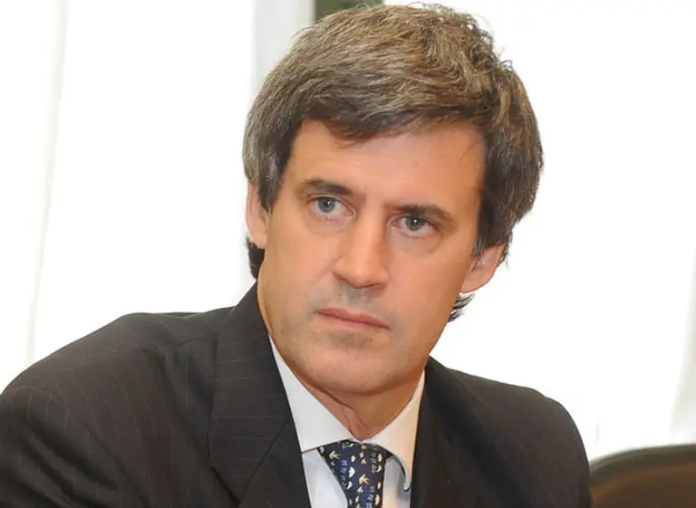 Prat Gay dijo que se puede levantar el cepo cambiario de inmediato