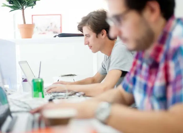 En la mitad de las empresas creen que los jóvenes no consiguen empleo porque les falta compromiso