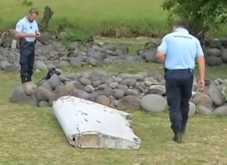 ¿Misterio resuelto?: los restos encontrados podrí­an ser del vuelo MH370