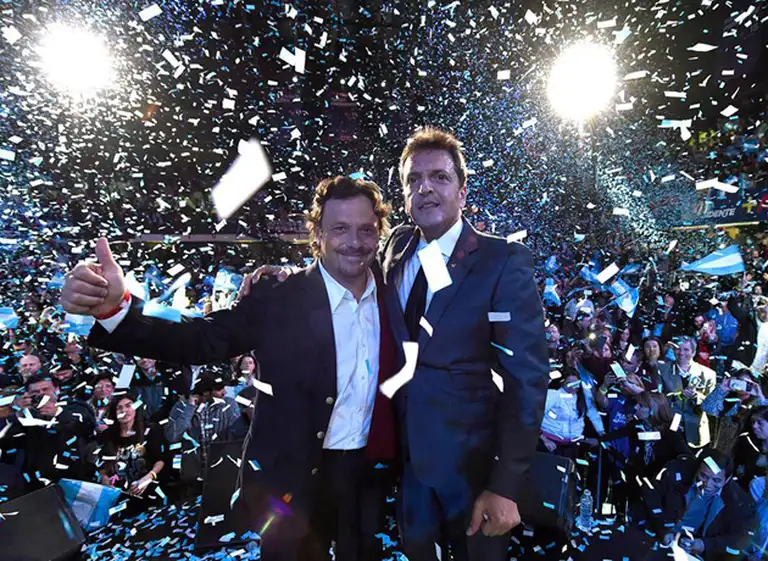 Massa cerró la campaña con mensaje para los indecisos