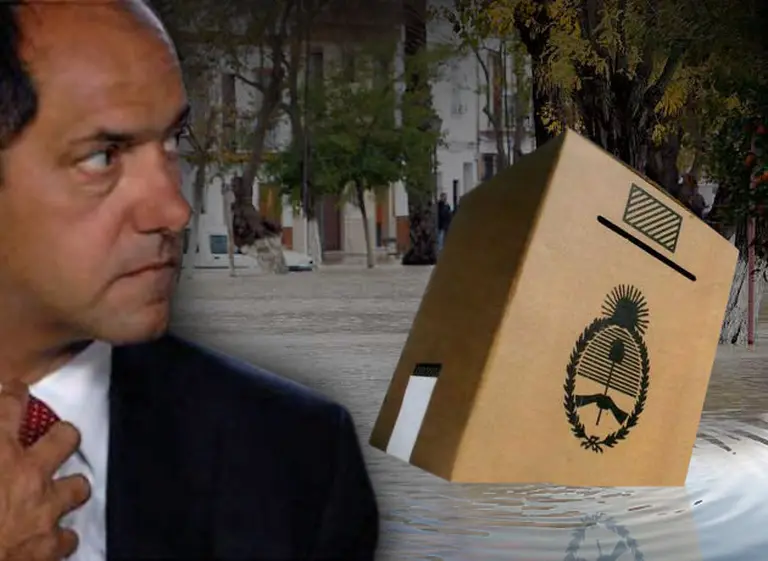 El factor inundación se metió de lleno en la campaña: cómo afectó la catástrofe a Scioli en su propia provincia