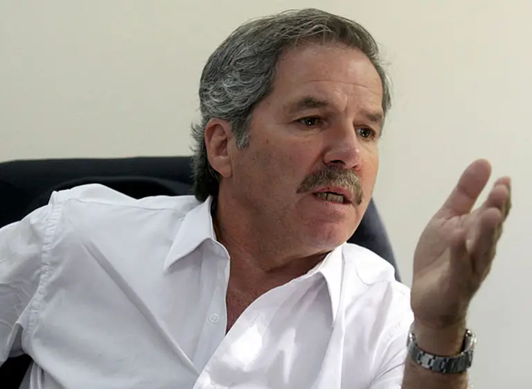 Solá presiona a Massa: "Va a tener que sumarse a la unidad del peronismo"