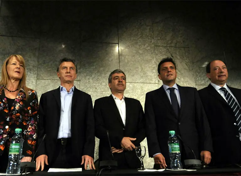 El "tucumanazo" impulsó una alianza opositora postelectoral