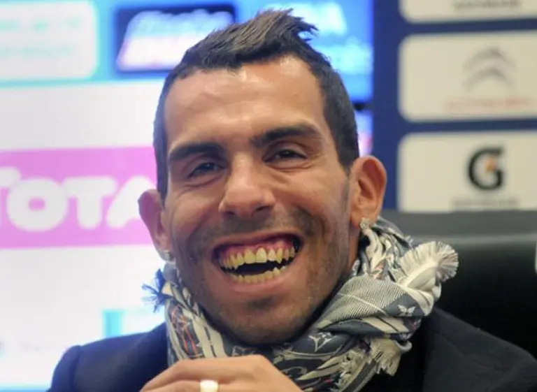 ¿En qué gastó Tevez su primer gran sueldo?
