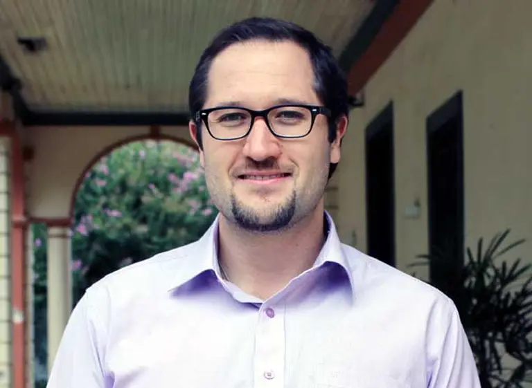 "La tecnologí­a no debe ser percibida como un bien suntuario sino como un pasaporte al mundo"