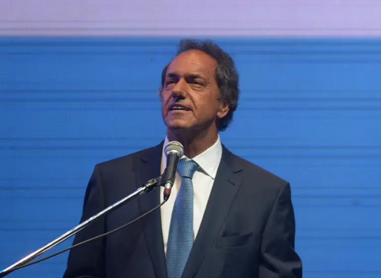 Scioli, sobre su ausencia en el debate: "Voy a seguir debatiendo con la gente, todos los dí­as y cada vez más"