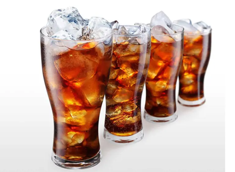 Subirí­an los impuestos a las gaseosas, a los cigarrillos y a las bebidas alcohólicas