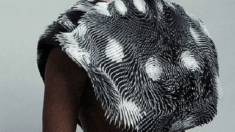 Así­ es la prenda de vestir que se mueve con una simple mirada