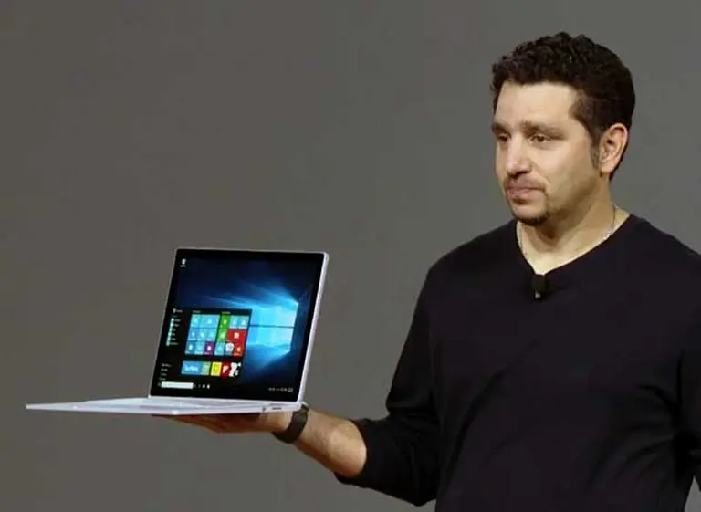 Microsoft sorprende con sus primeras computadoras portátiles Surface Book