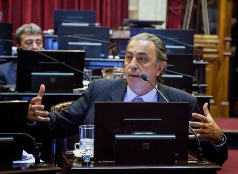 Urtubey, contra el proyecto de tarifas: "El costo fiscal es astronómico"