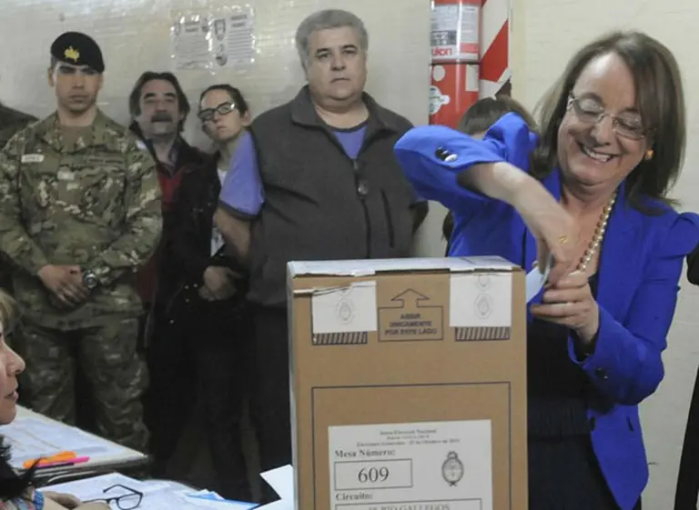 La oposición pidió a la Corte Suprema que frene la asunción de Alicia Kirchner en Santa Cruz