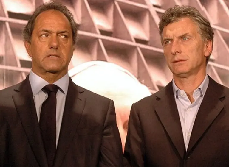 ¿Scioli pudo achicar la distancia con Macri tras el debate?: encuestadores dan su respuesta