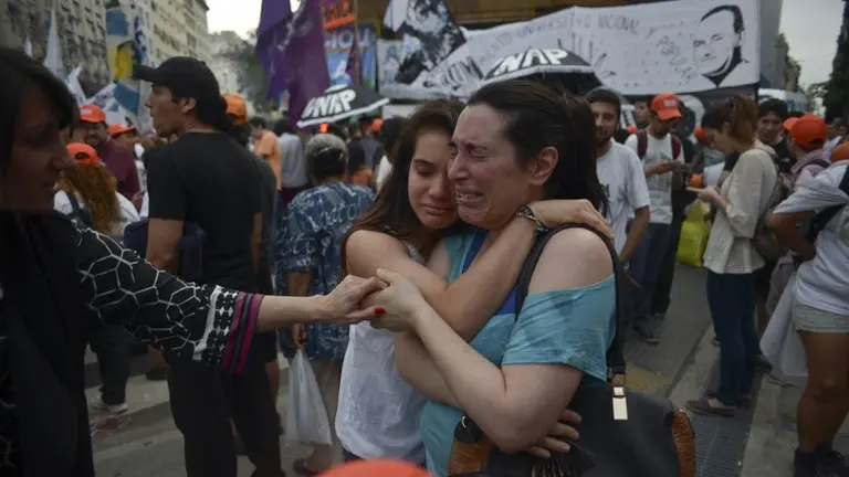 Llanto y decepción en el búnker de Daniel Scioli