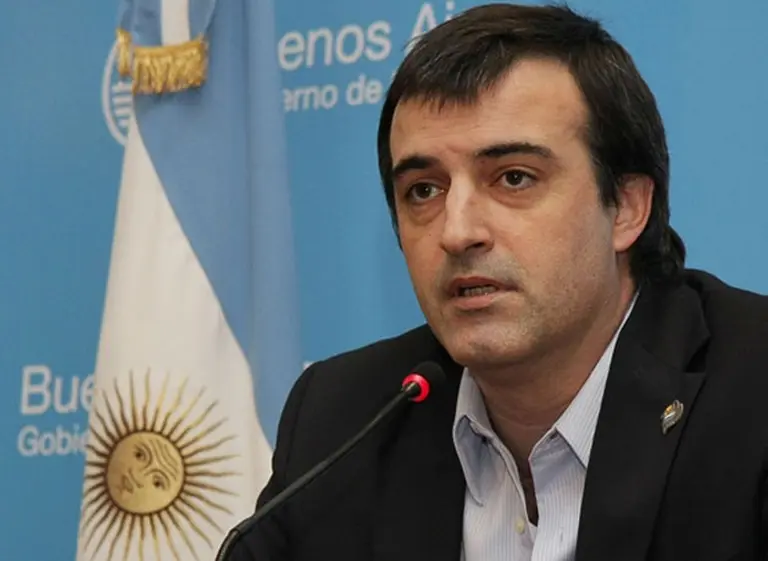 El ministro de Educación de Macri, Esteban Bullrich, tiene una "fundación offshore"