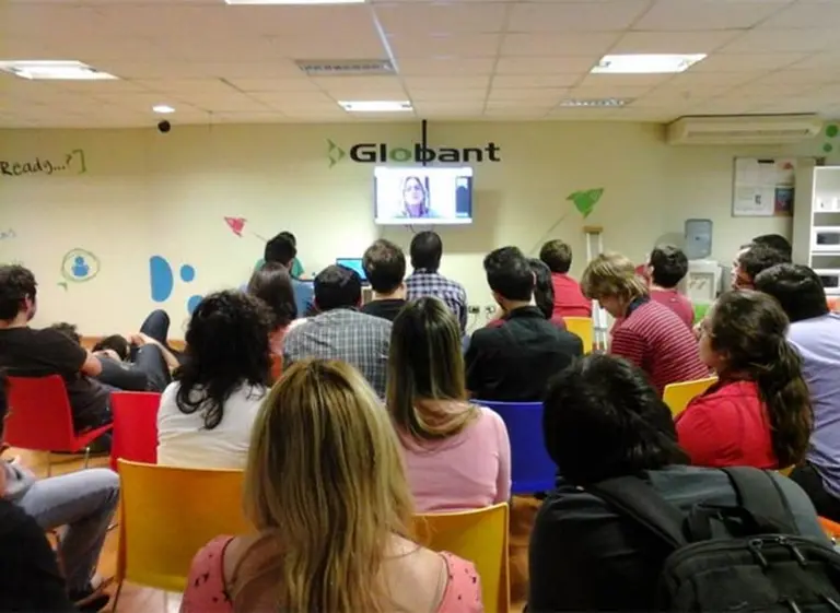 Globant se suma a la plataforma de capacitación creada por el fundador de Cuevana