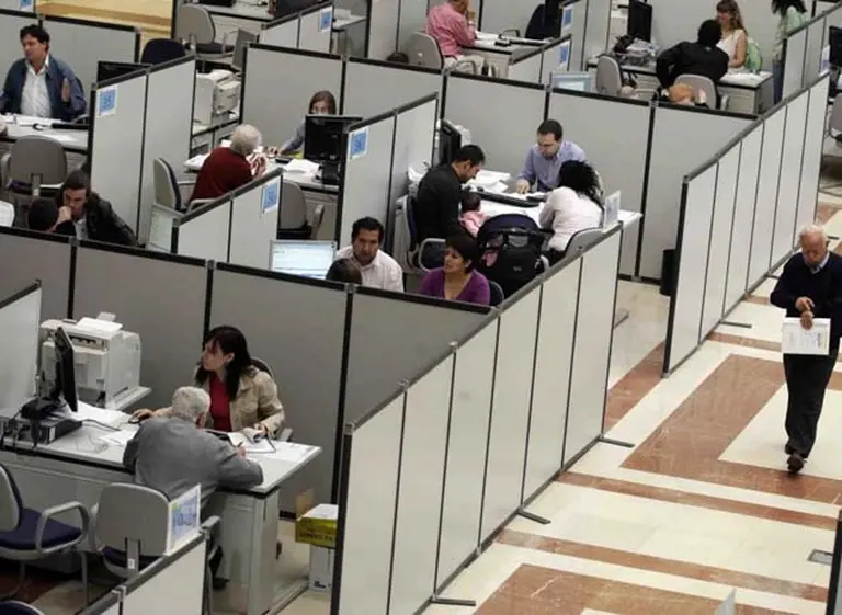 Arrancó el perí­odo de retiros voluntarios para empleados estatales