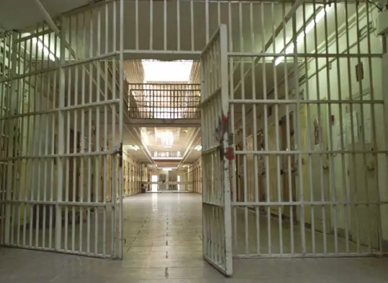 Blanqueo: ley prevé prisión de hasta 9 años por evadir desde $4 millones anuales