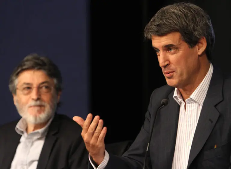 Empresarios entregaron al Gobierno un plan para bajar costos impositivos