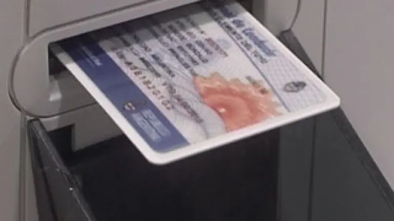 No se puede exigir "libre deuda" para renovar el carnet de conducir