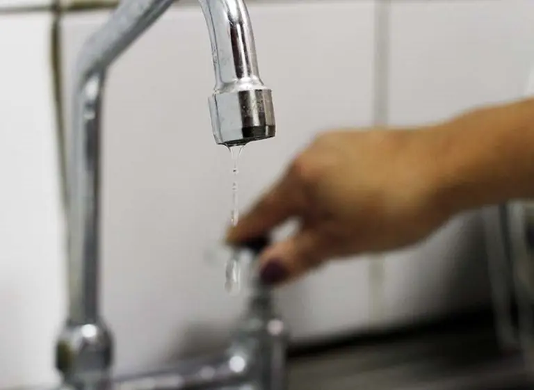 AySA cambiará el método para pagar el agua: computará el consumo y no los metros cuadrados