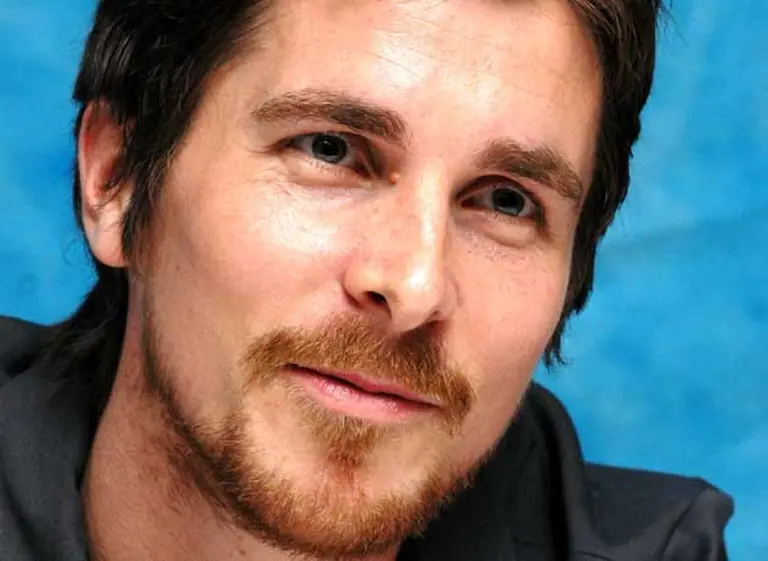 Christian Bale "Si no fuera por mi mujer estarí­a arruinado, no sé nada de negocios"