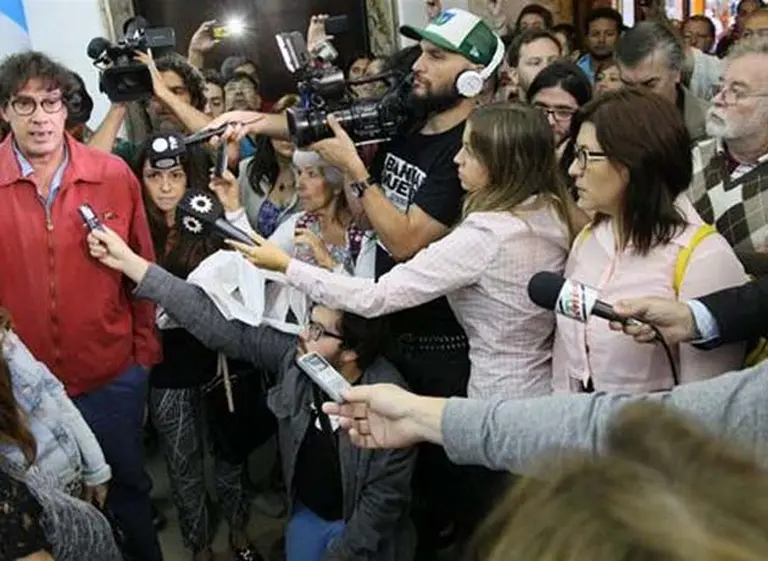 Durí­simo ajuste en los medios de comunicación: el periodismo acumula más de 3.000 despidos