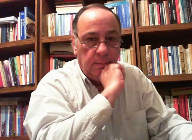 Roberto Cachanosky: "Al Gobierno le falta un ministro de Economí­a que pese mucho"