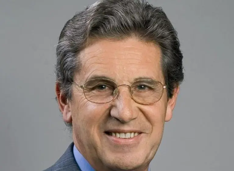 Se retira Daniel Llambí­as, histórico CEO del Galicia