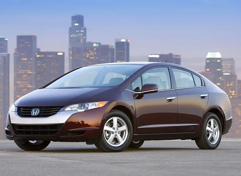 Honda lanzó el FCX Clarity, el segundo vehí­culo que funciona con hidrógeno