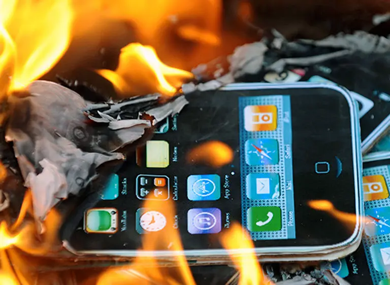 ¿Por qué las baterí­as empezaron a incendiarse con tanta frecuencia?