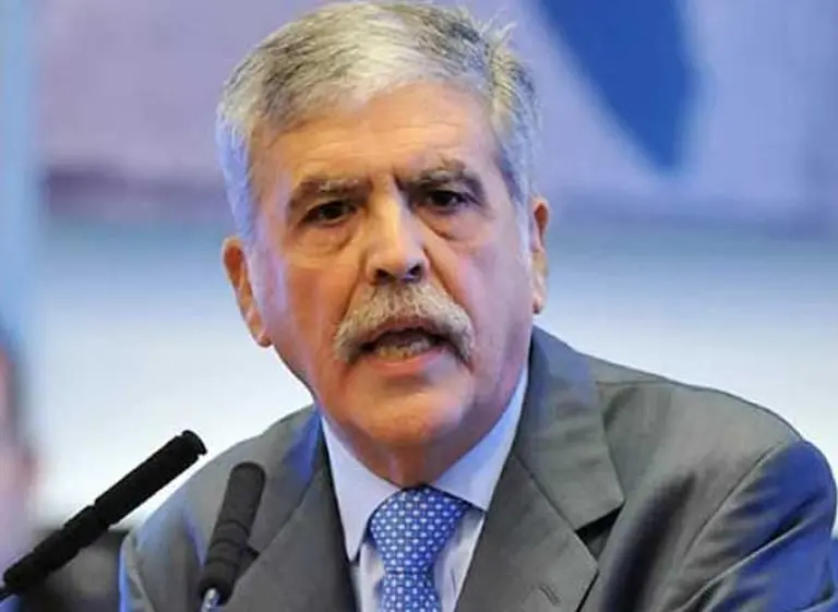 En busca de pruebas contra De Vido, allanaron el estudio de Dromi