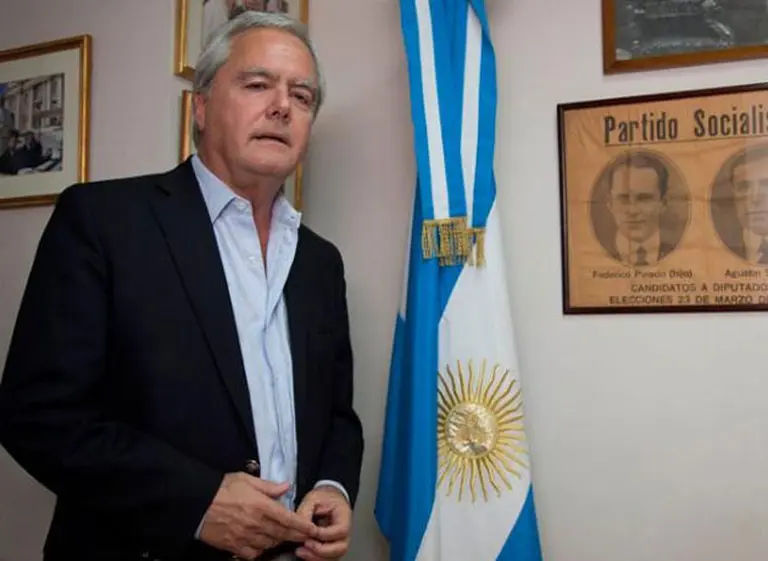 Para Pinedo es "un disparate" creer que lo de Báez es para tapar el escándalo de Panamá Papers