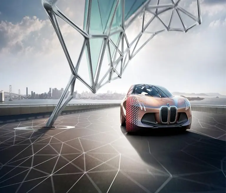 Autos del futuro: BMW presentó el Concept car para celebrar sus 100 años