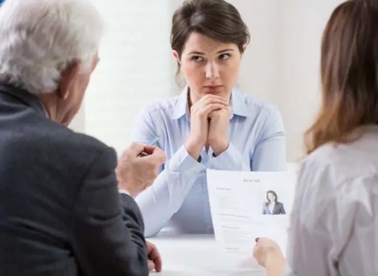 Las empresas amplí­an el rango y buscan mayores de 40