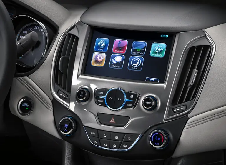 Chevrolet rompe el molde y lanza el primer automóvil "ultraconectado" del mercado argentino