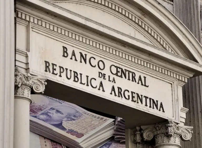 Bancos proyectan un aumento del 40% en las comisiones para este año