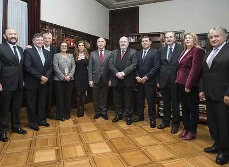 Ingresos Brutos: el impuesto que "bancan" los gobernadores pero es cuestionado por el "resto del mundo"