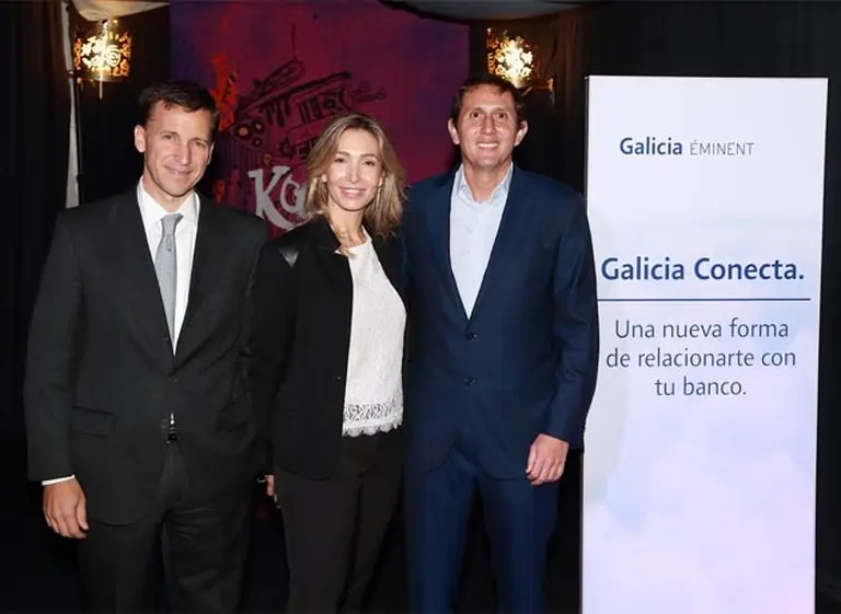 Galicia lanzó Conecta, un canal que se anima a WhatsApp y a Skype