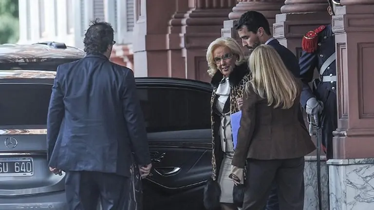Mirtha explicó por qué debe $38.000 de Patentes por su Mercedes Benz